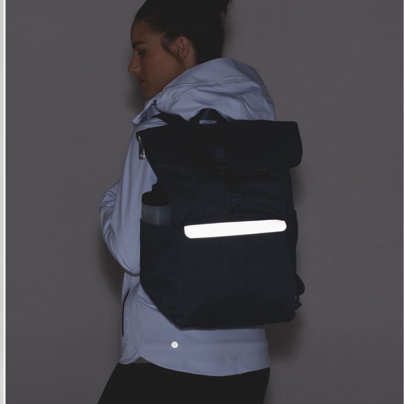 Lululemon Rise & Shine Backpack
Astro Blue - Picture 4 of 13